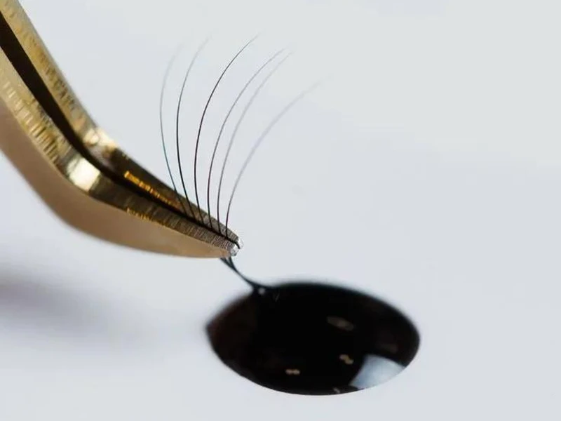 مواد تشکیل دهنده ی چسب اکستنشن